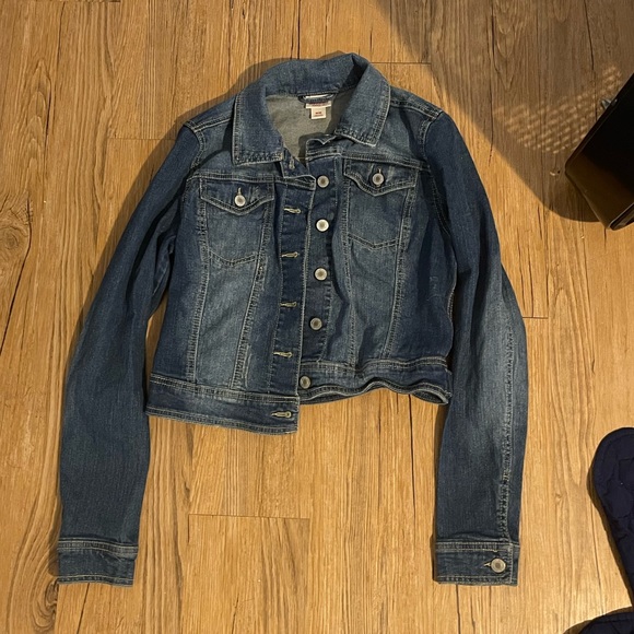 Jean jacket - Picture 1 of 2